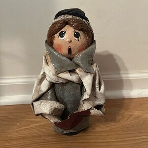 Lakewood Originals Paper Mache Christmas Caroler